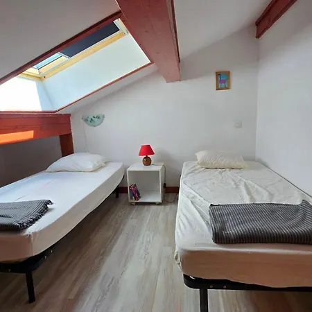 Apartment Les Saisies Central: Spacious Near Lifts *